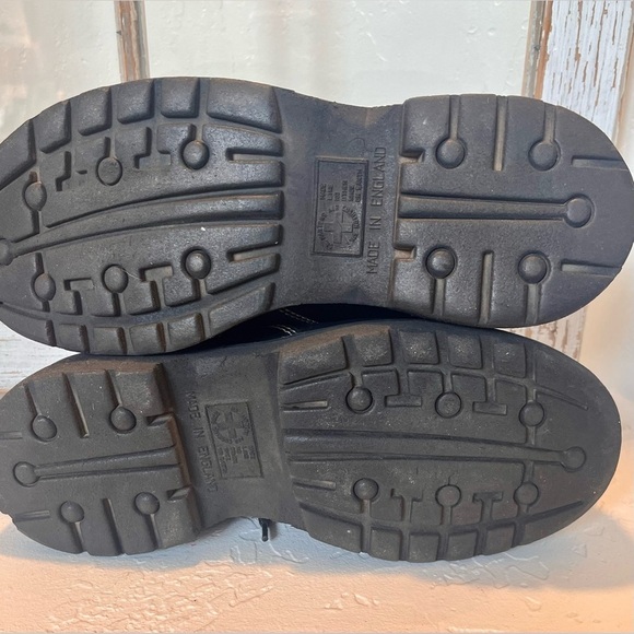 DR. MARTENS MEN'S 9352 BLACK GRUNGE COMBAT BOOTS - Picture 12 of 15